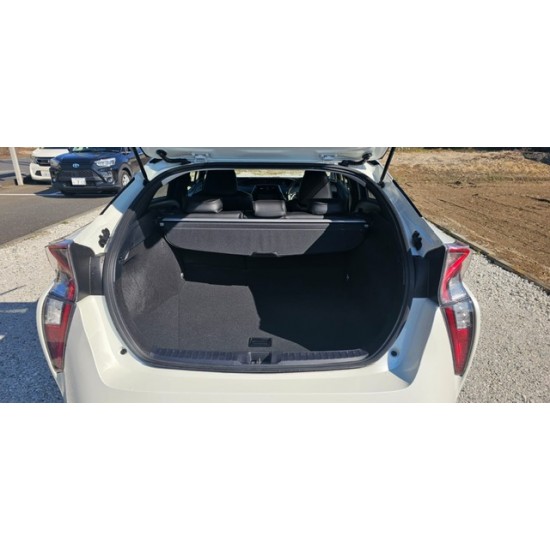 Toyota Prius( S - Safety plus) Hybrid, Automatic, 5 Seater -2017